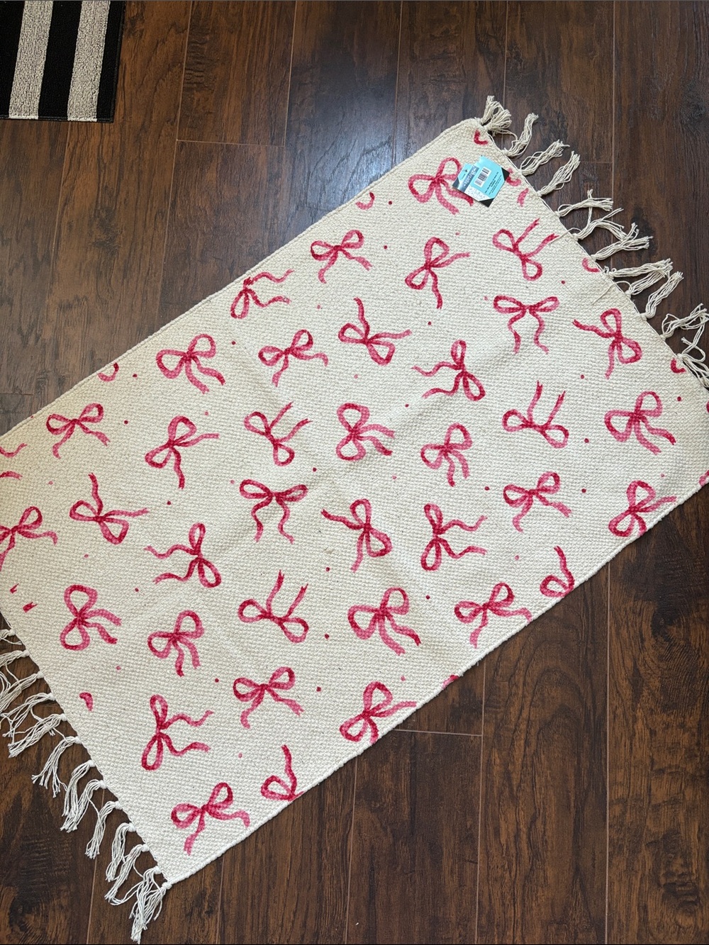 🆕The Spring Shop Pink Bow Area/Throw Rug